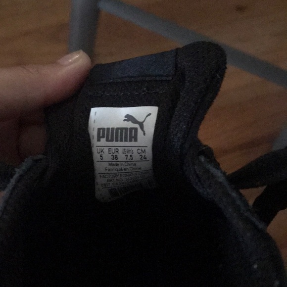 Puma sneakers - Picture 3 of 3